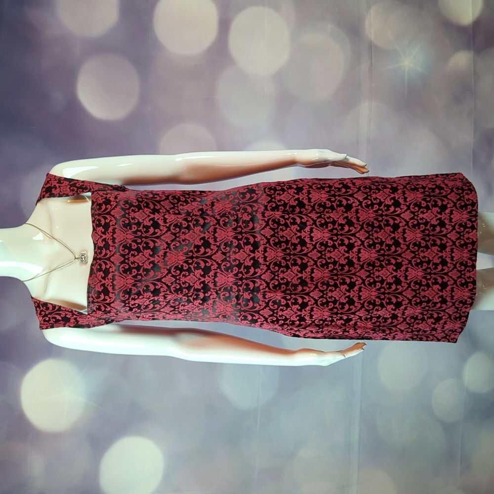 I.L.U. sz 6 Red & Black Brocade Sleeveless  Cocktail Dress